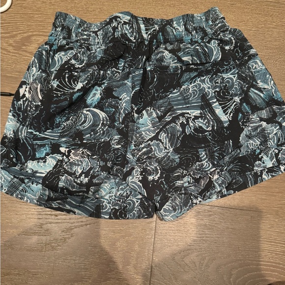 Lululemon shorts - Picture 2 of 3